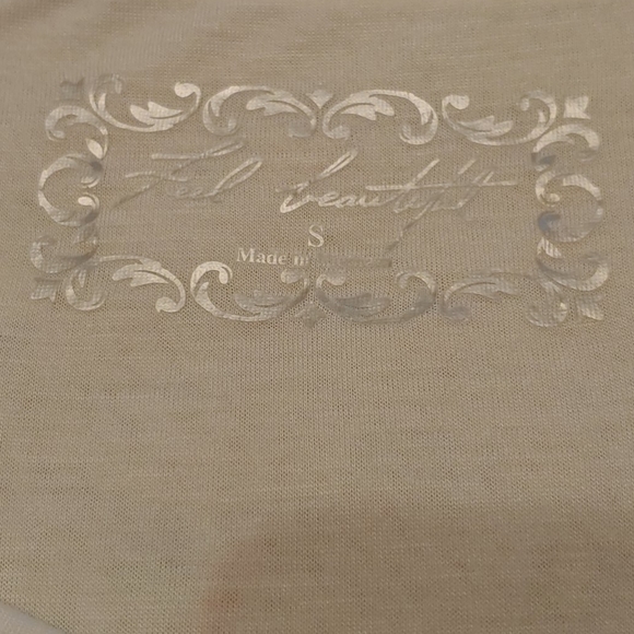 Blouse - Picture 3 of 4